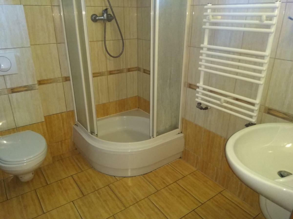 Zajazd U Doktora Lubrza  Exterior photo